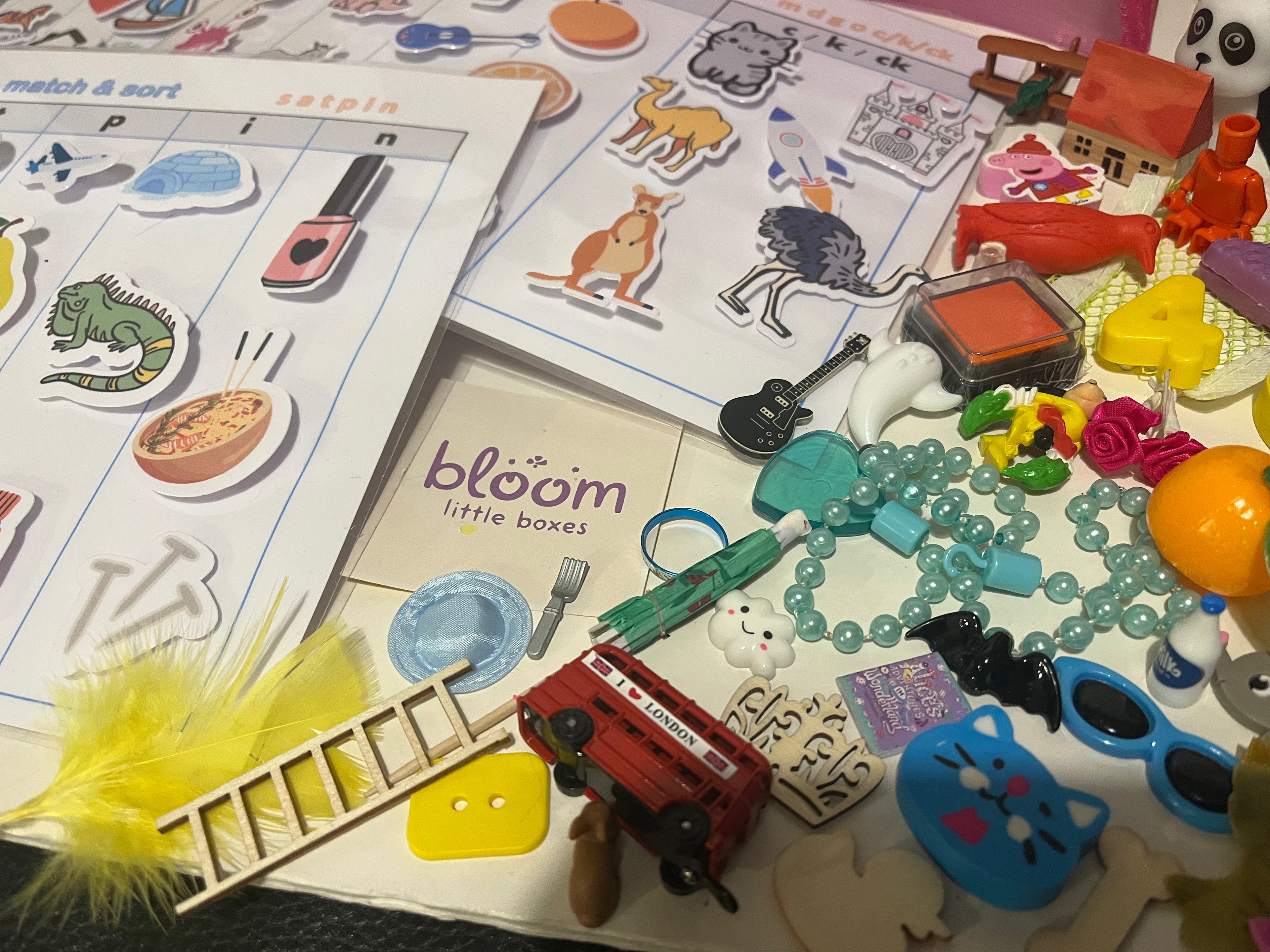 Phonics Fun Box Phase 2 Initial Sounds