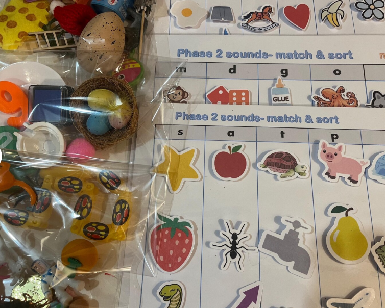 Phonics Fun Box Phase 2 Initial Sounds